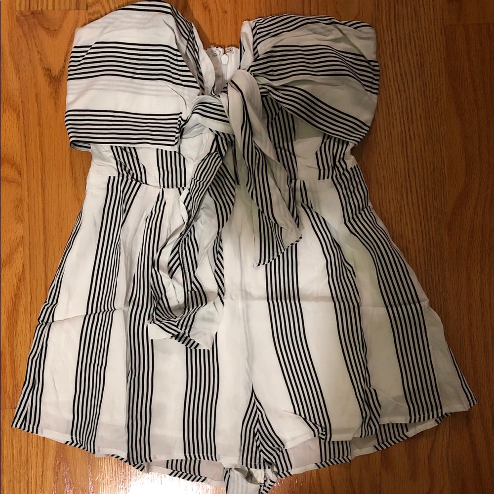 OFF SHOULDER ROMPER - Picture 4 of 6